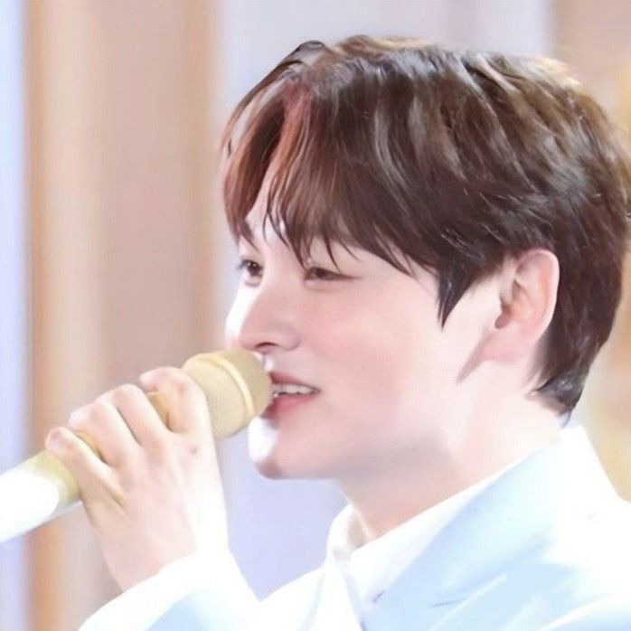 パク・ソジンの最近の活動ショット