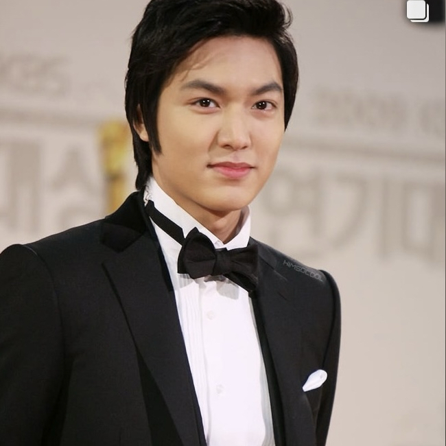 粉丝拍下的李敏镐瞬间