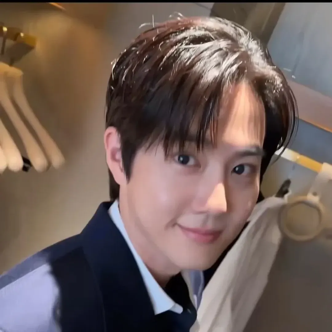 Recent activity shot of Suho