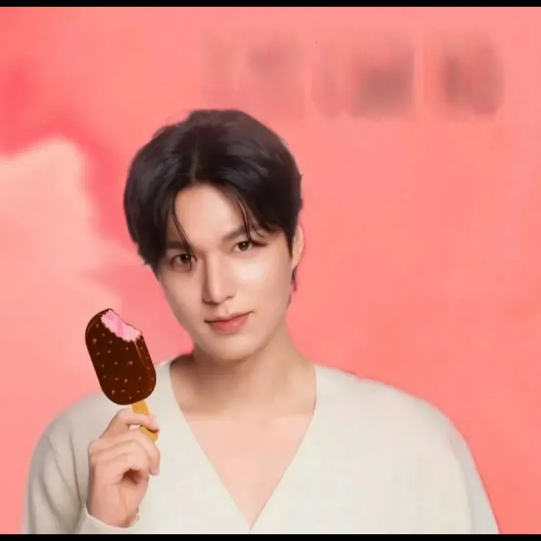 Recent activity shot of Lee Minho