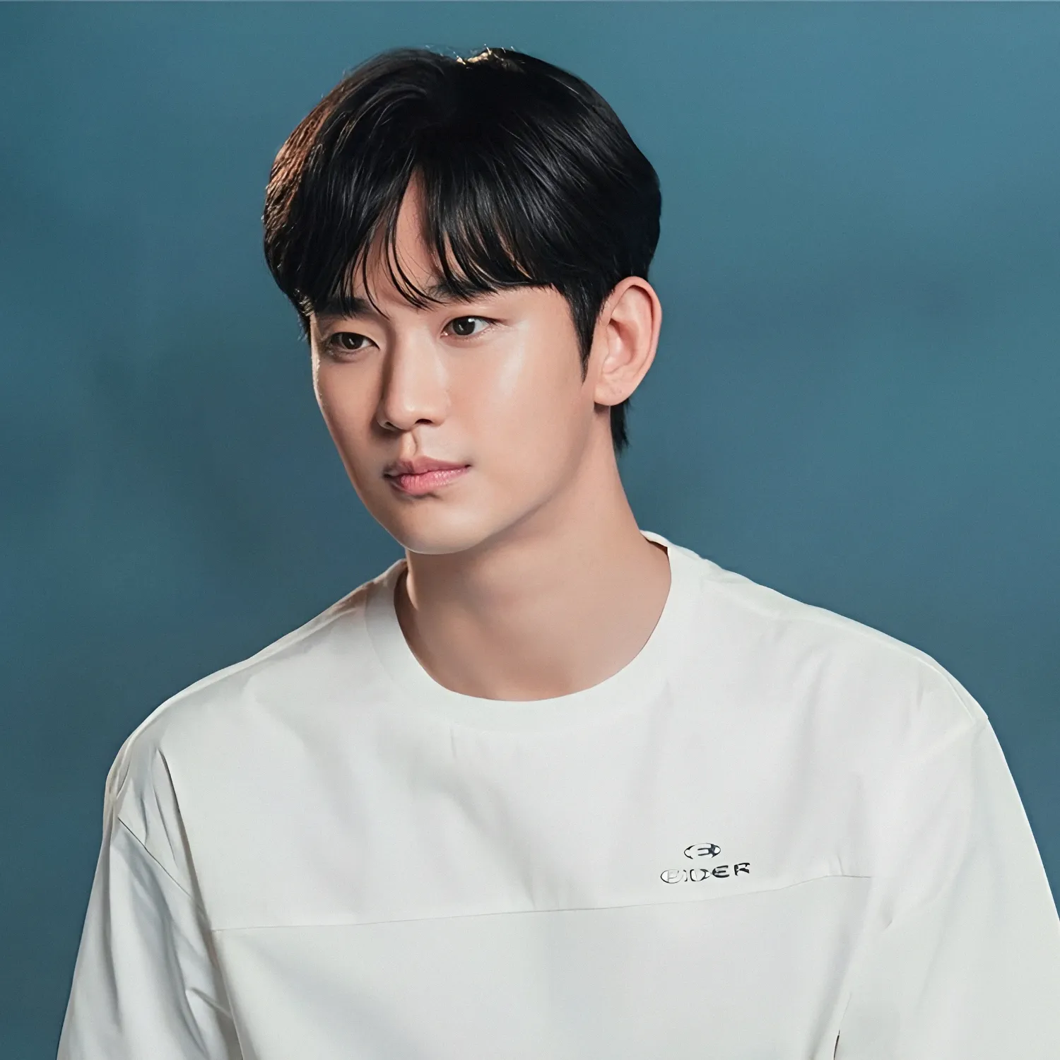 Behind-the-scenes cut of Kim Soohyun