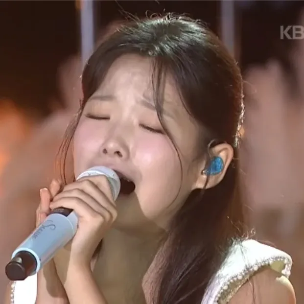 A moment captured by a fan of Lee Sooyeon