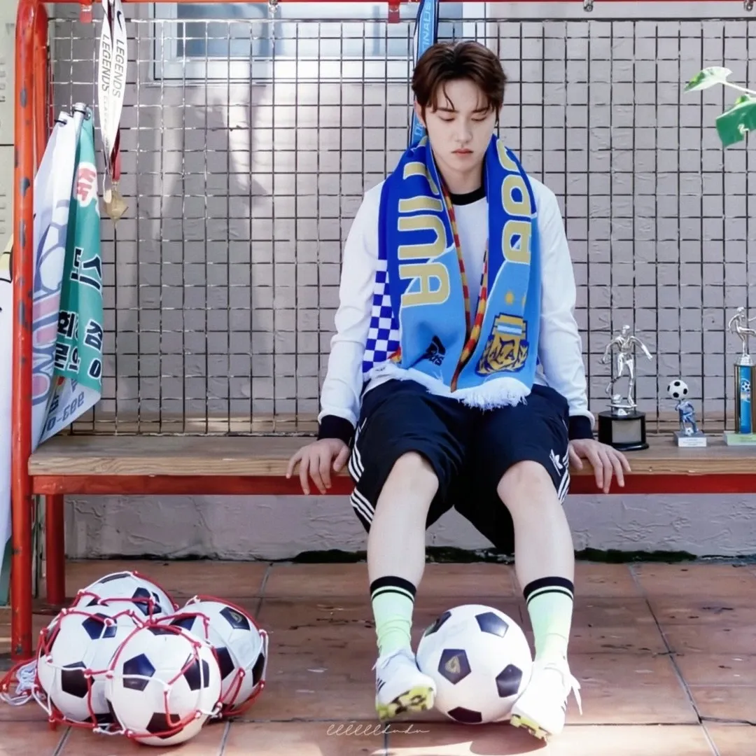 Cuplikan di balik layar dari Doh Kyungsoo (D.O.)