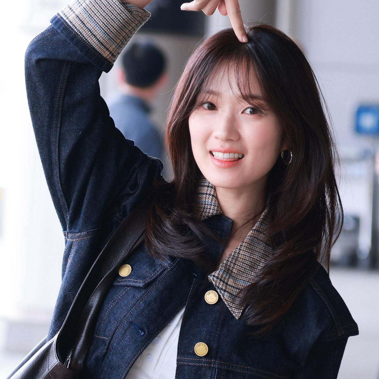 Behind-the-scenes cut of Kim Hyeyoon