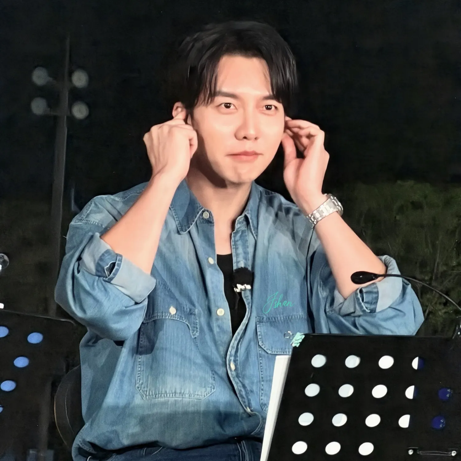 Momen yang diabadikan oleh penggemar Lee Seunggi