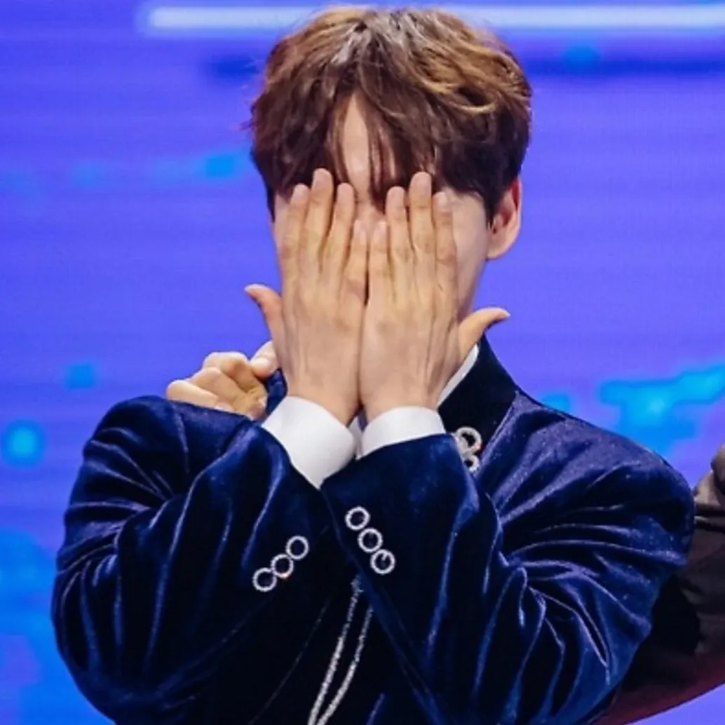 박서진의 비하인드 컷