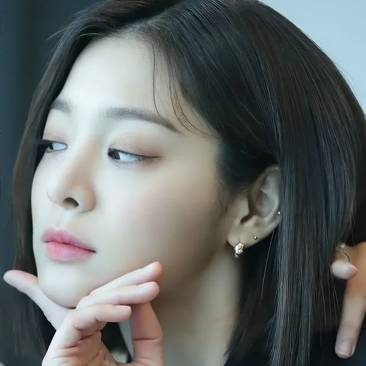 A moment captured by a fan of Seol Inah
