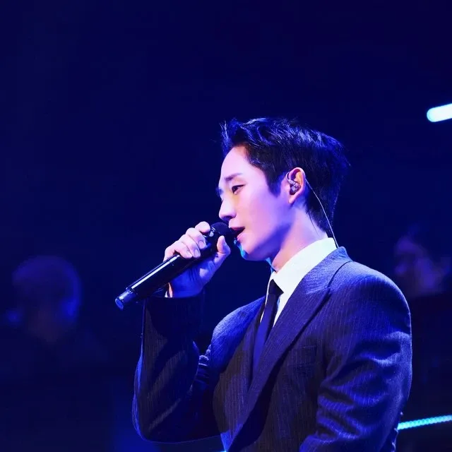 정해인 최근 활동샷