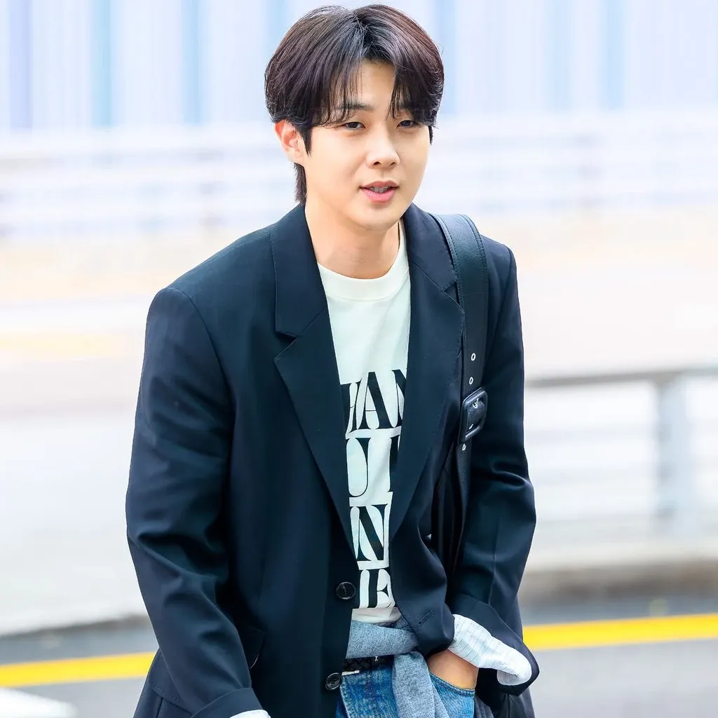 Behind-the-scenes cut of Choi Wooshik