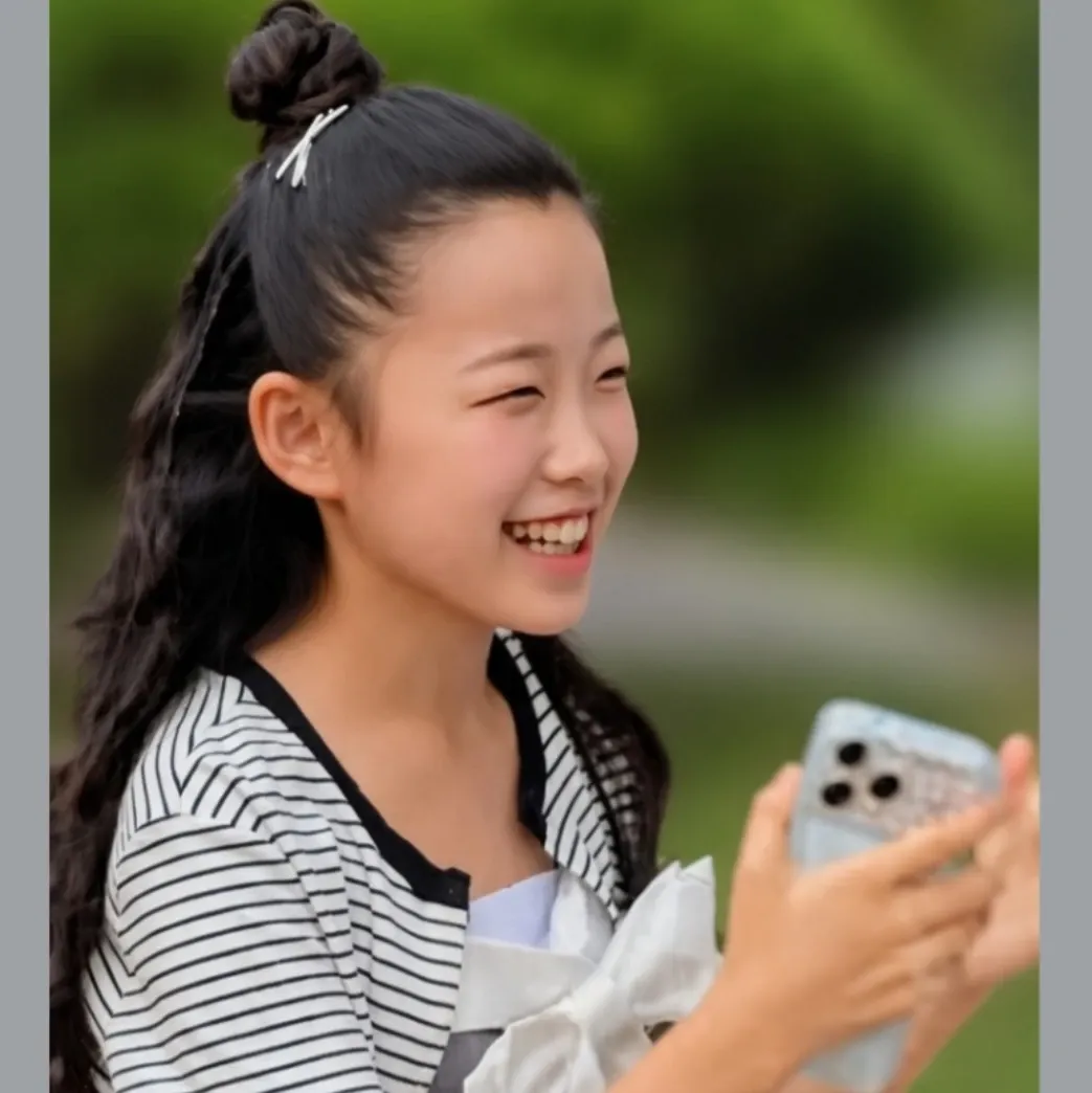 Behind-the-scenes cut of Lee Sooyeon