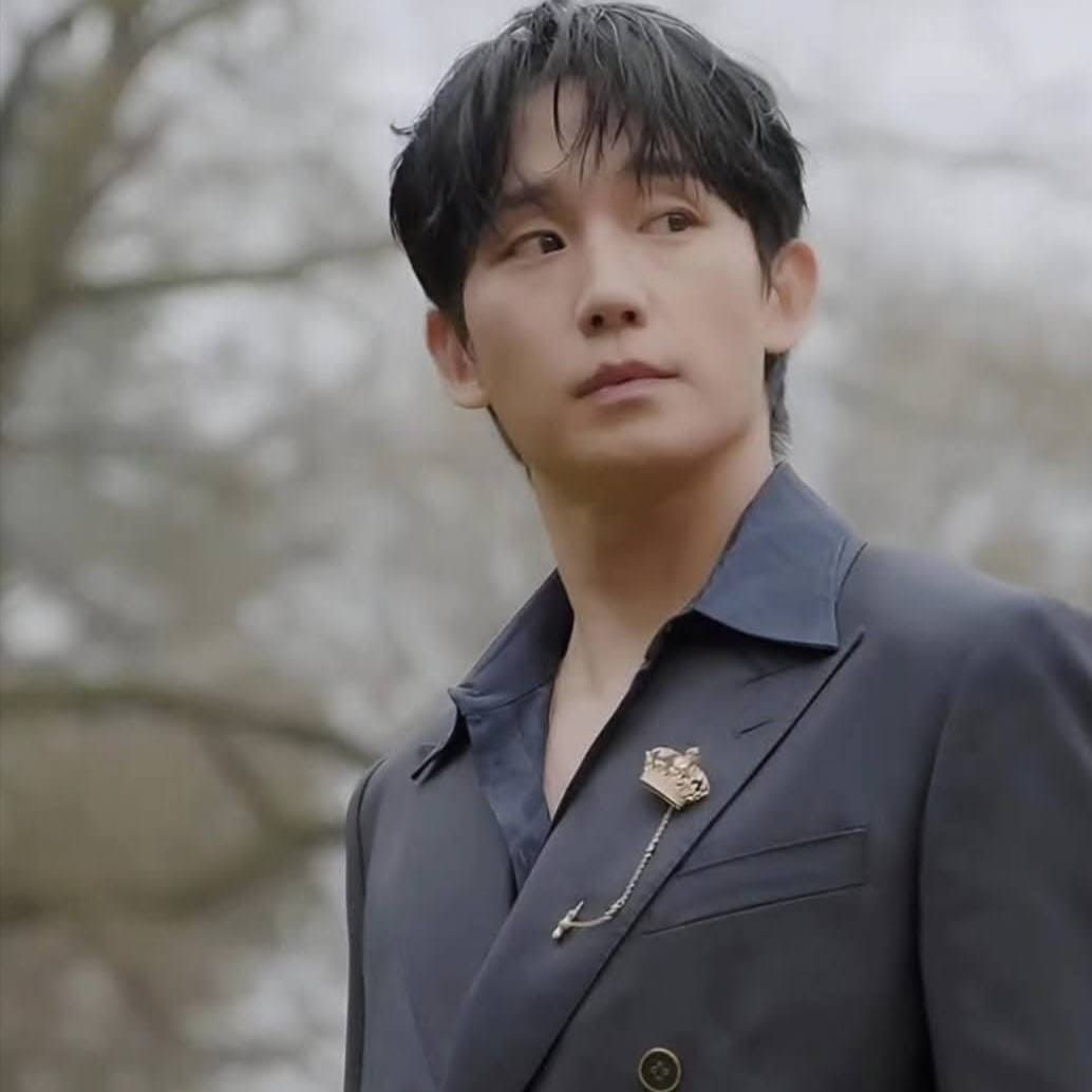 Latest photo of Jung Haein