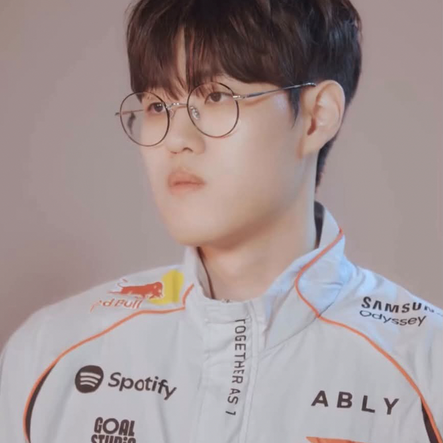 A moment captured by a fan of Oner