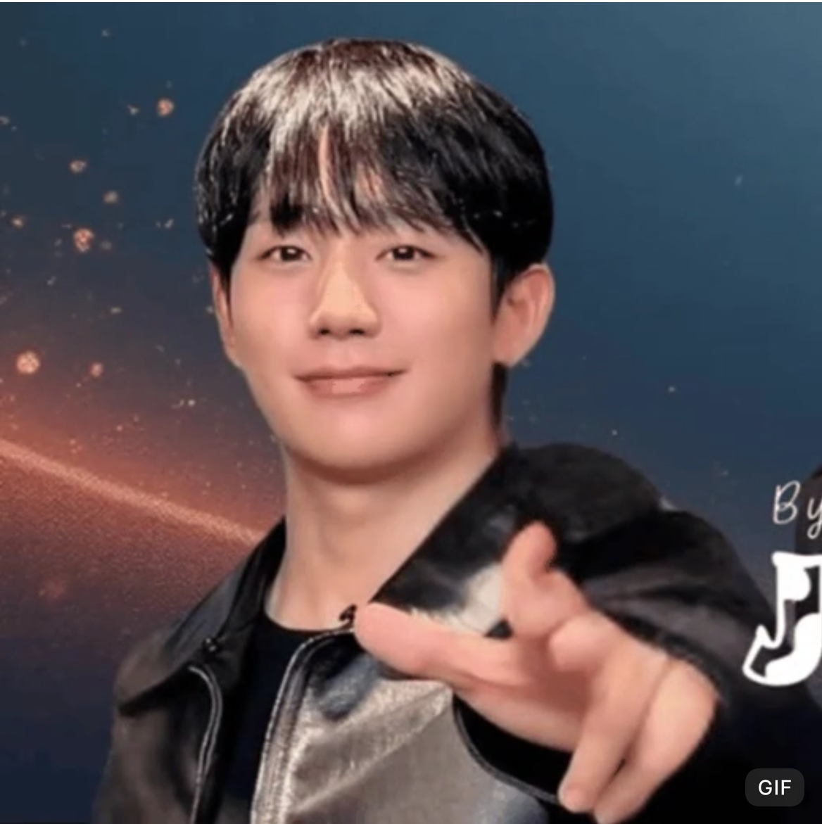 粉絲拍下的丁海寅瞬間