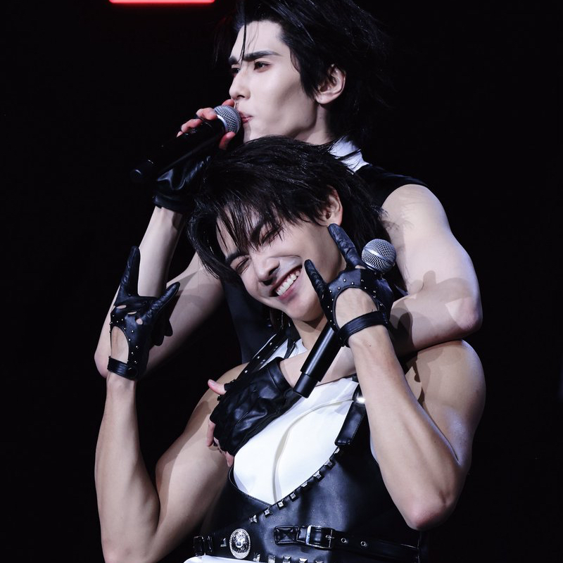 Behind-the-scenes cut of Dunk Natachai Boonprasert