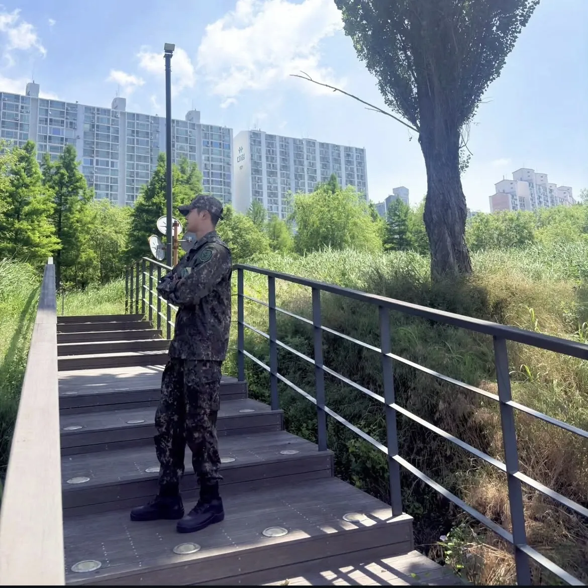 Foto kegiatan terbaru dari Rowoon
