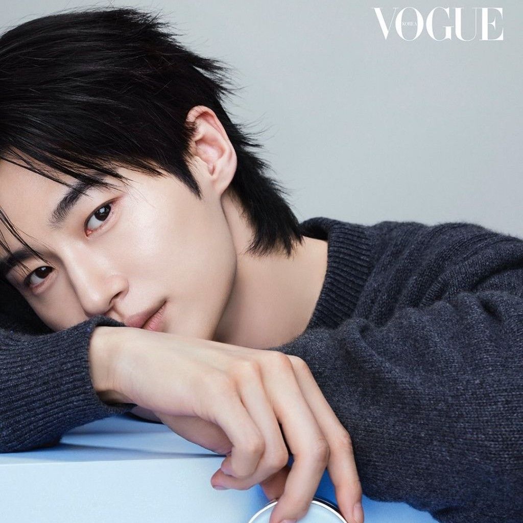 粉絲拍下的邊佑錫瞬間