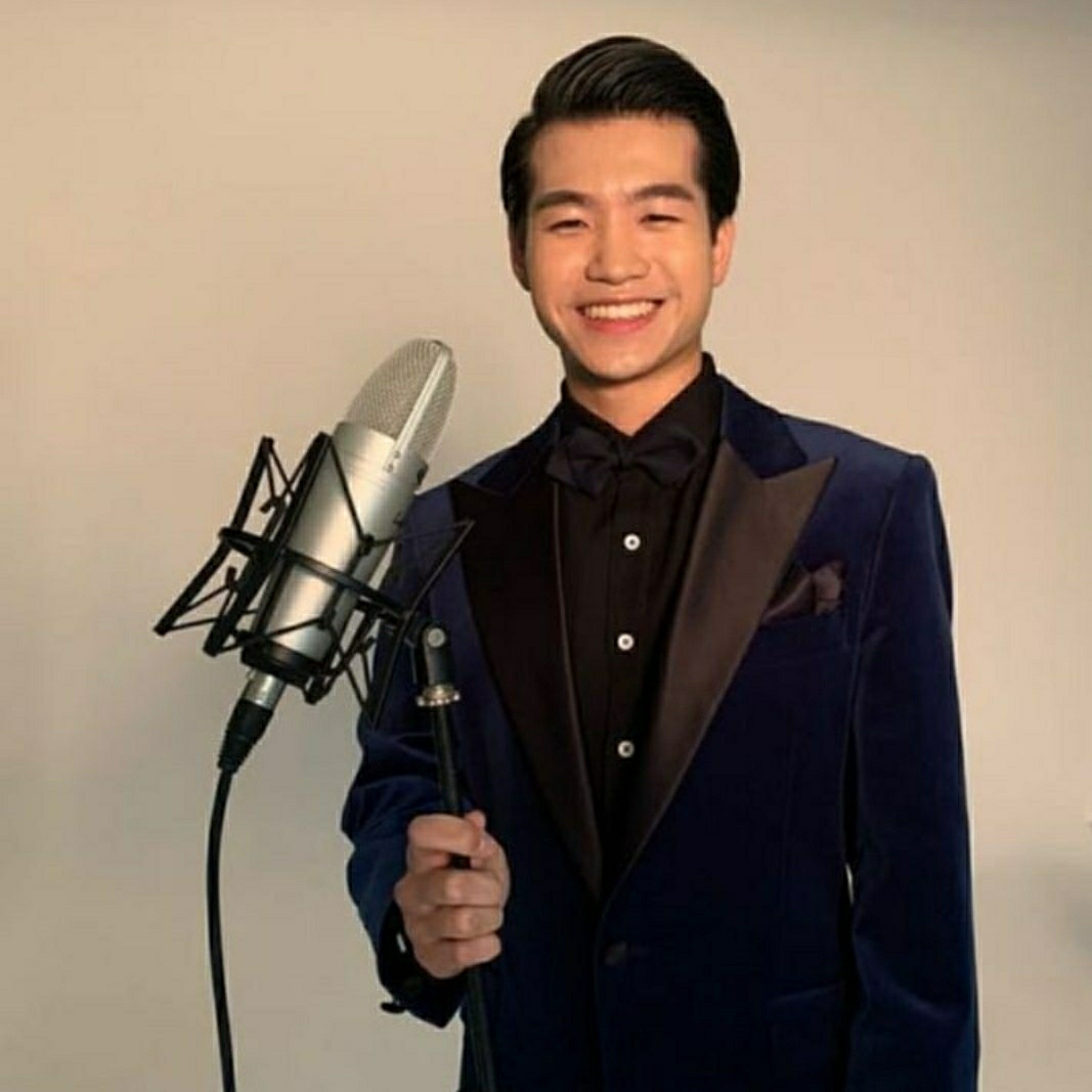 A moment captured by a fan of Jo Myungsup