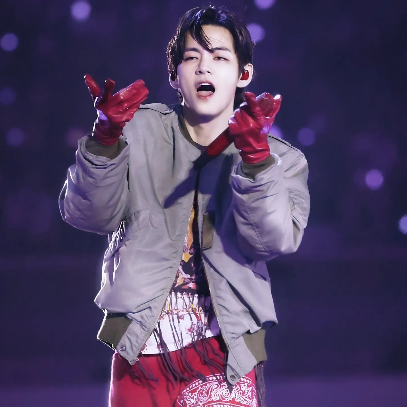 Feed komunitas selebriti terpopuler hari ini