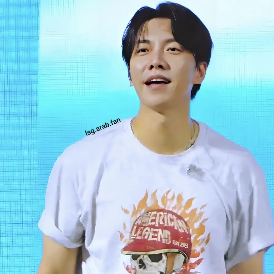 Behind-the-scenes cut of Lee Seunggi
