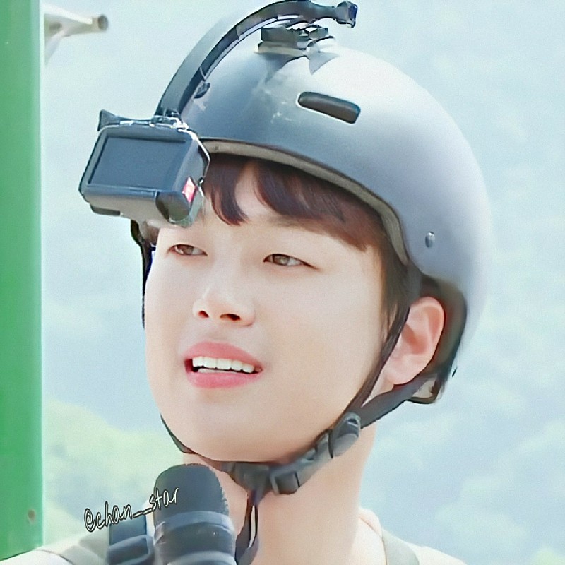 Momen yang diabadikan oleh penggemar Lee Chanwon