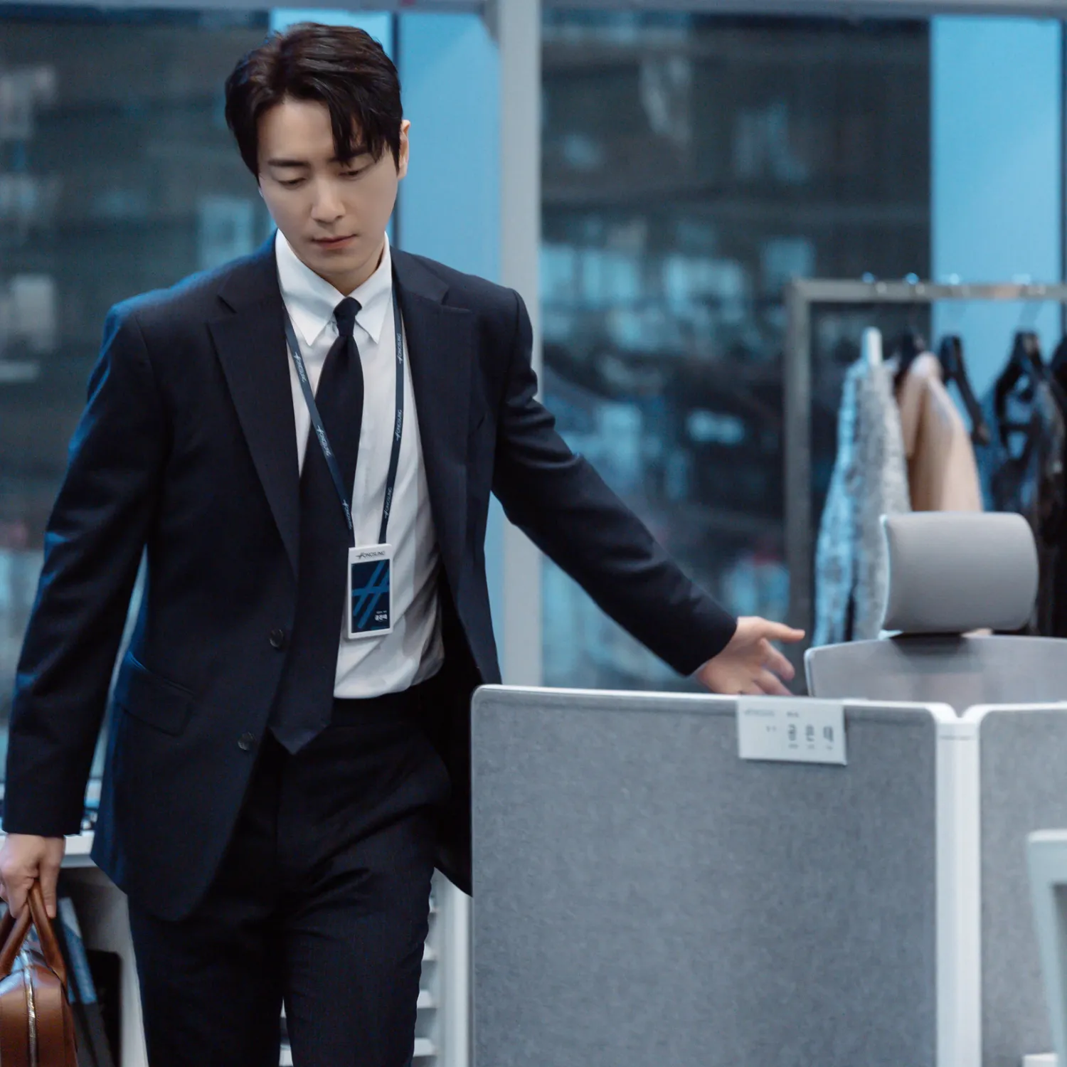 A moment captured by a fan of Lee Joonhyuk