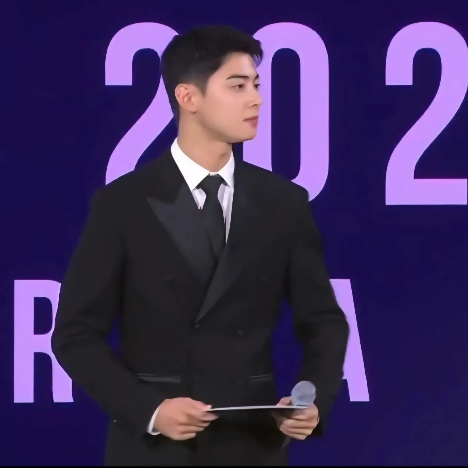 Latest photo of Cha Eunwoo