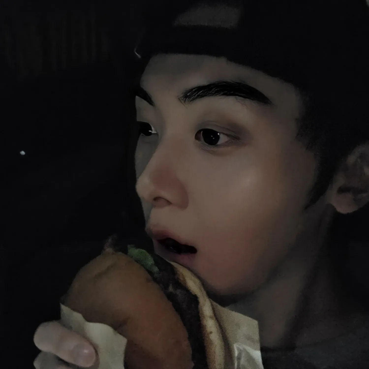Behind-the-scenes cut of Yoon Sanha