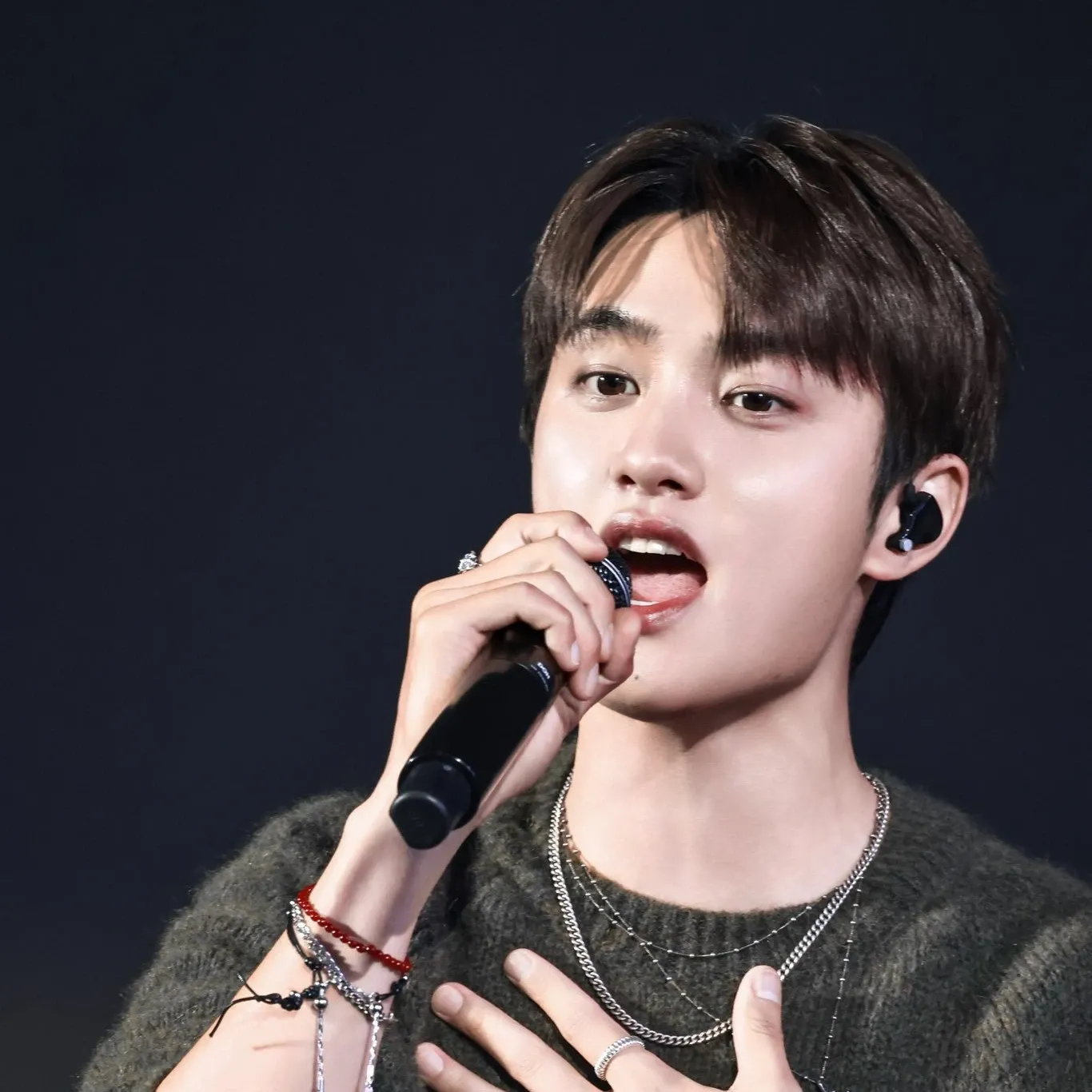 Momen yang diabadikan oleh penggemar Doh Kyungsoo (D.O.)
