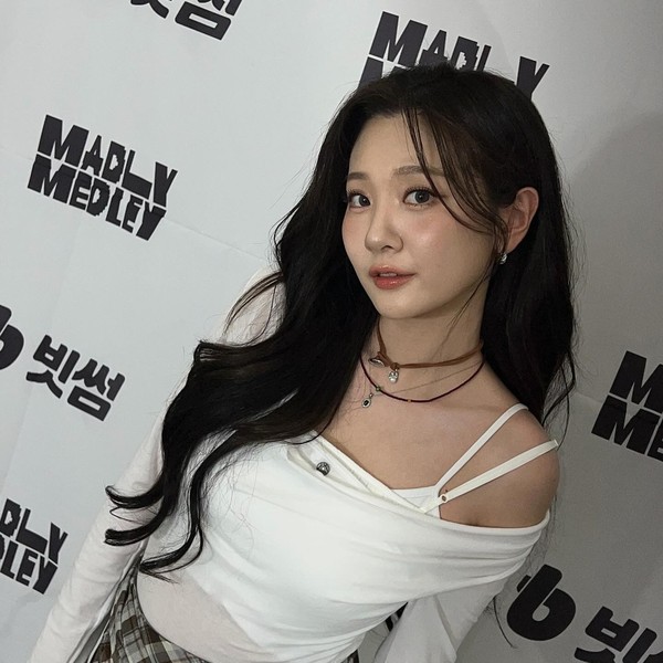 Today’s standout profile photo of Bolbbalgan4 on Choeaedol Celeb