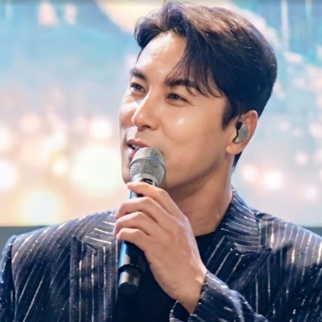 Foto kegiatan terbaru dari Jang Minho