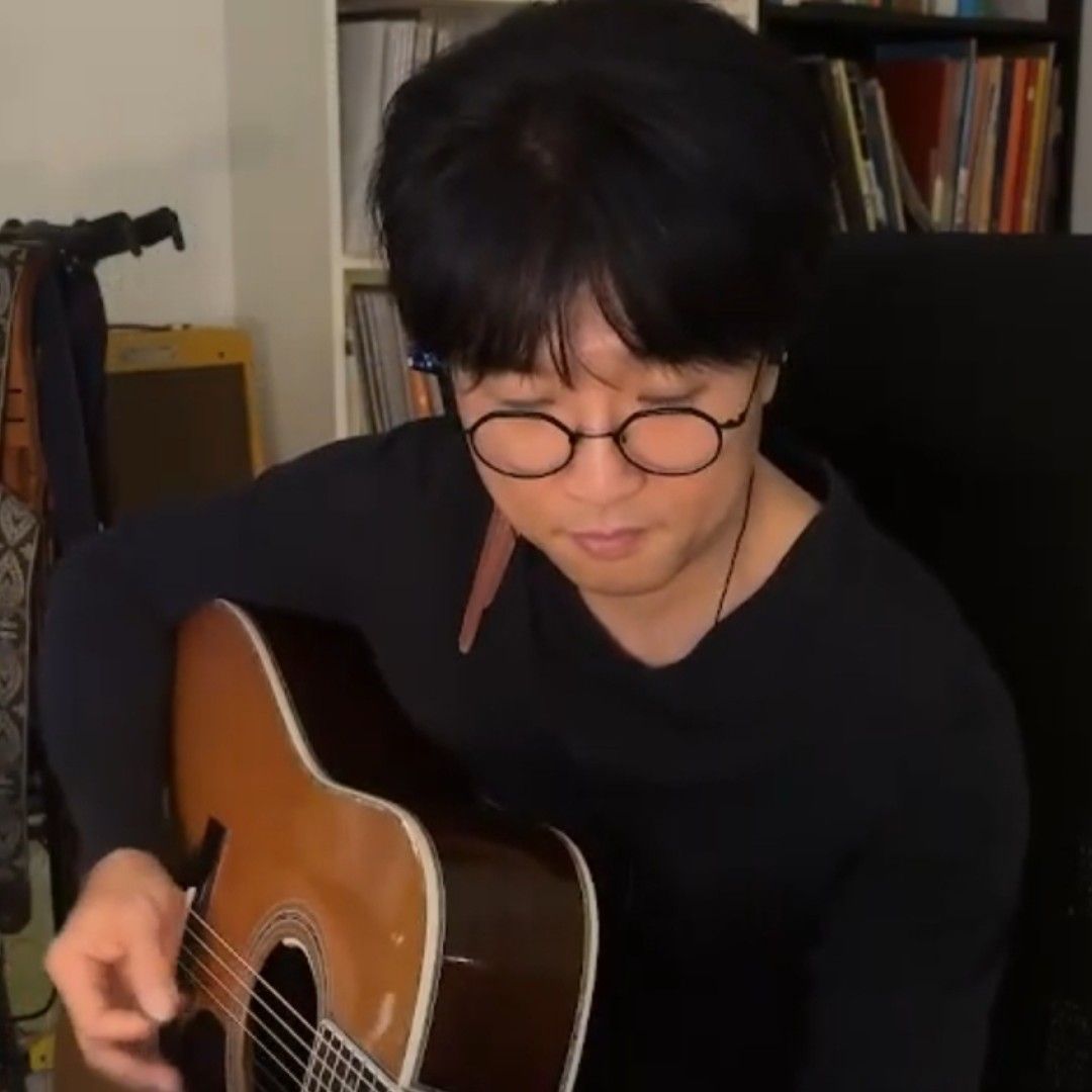 A moment captured by a fan of Bak Changgeun