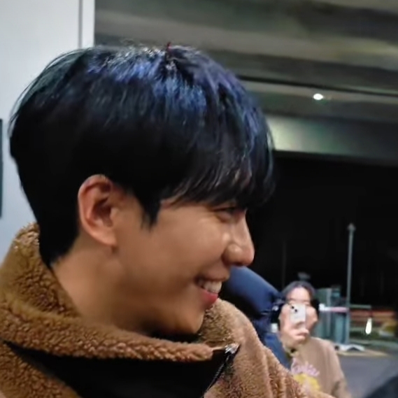 Foto terbaru dari Lee Seunggi