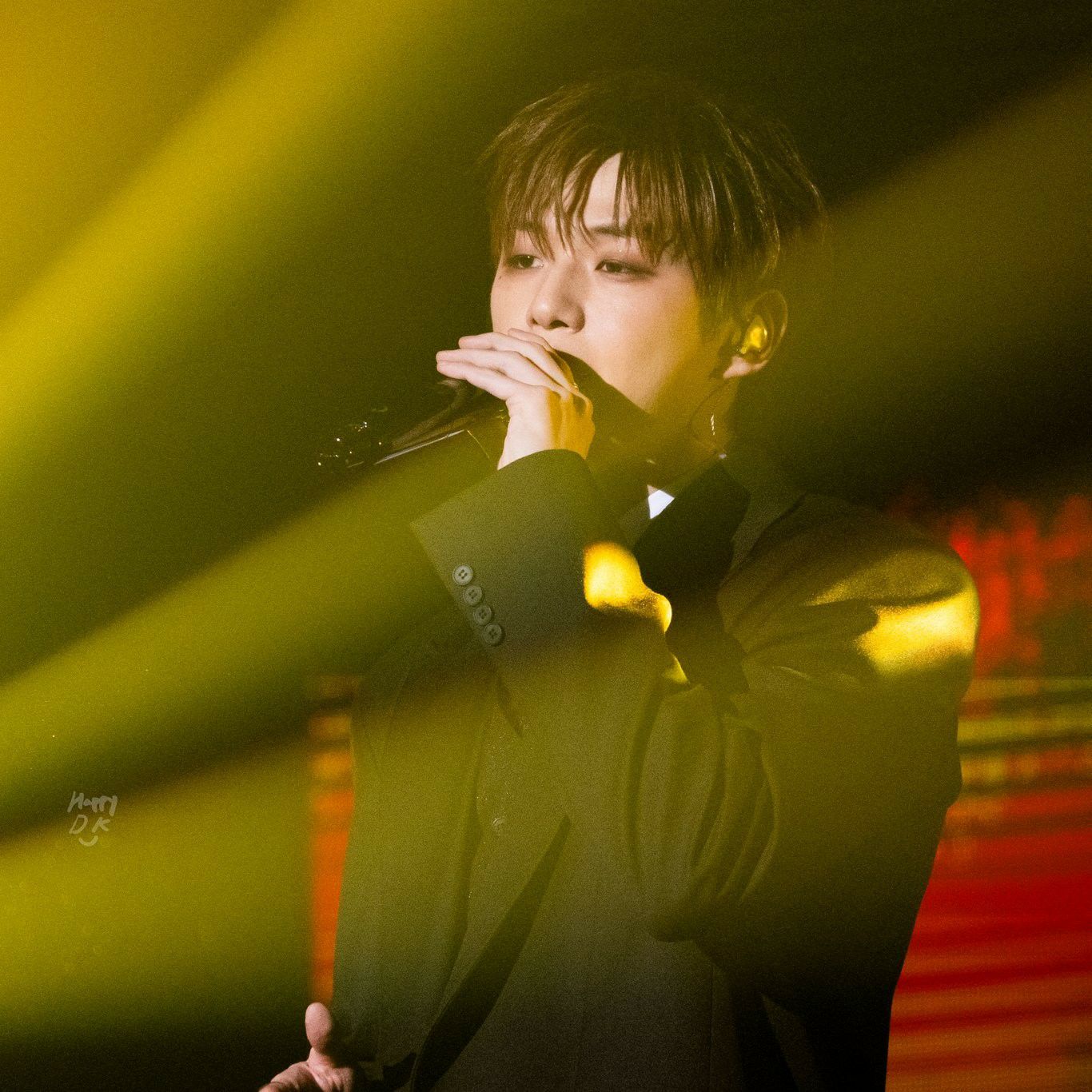 秘密の部屋の最近の活動ショット