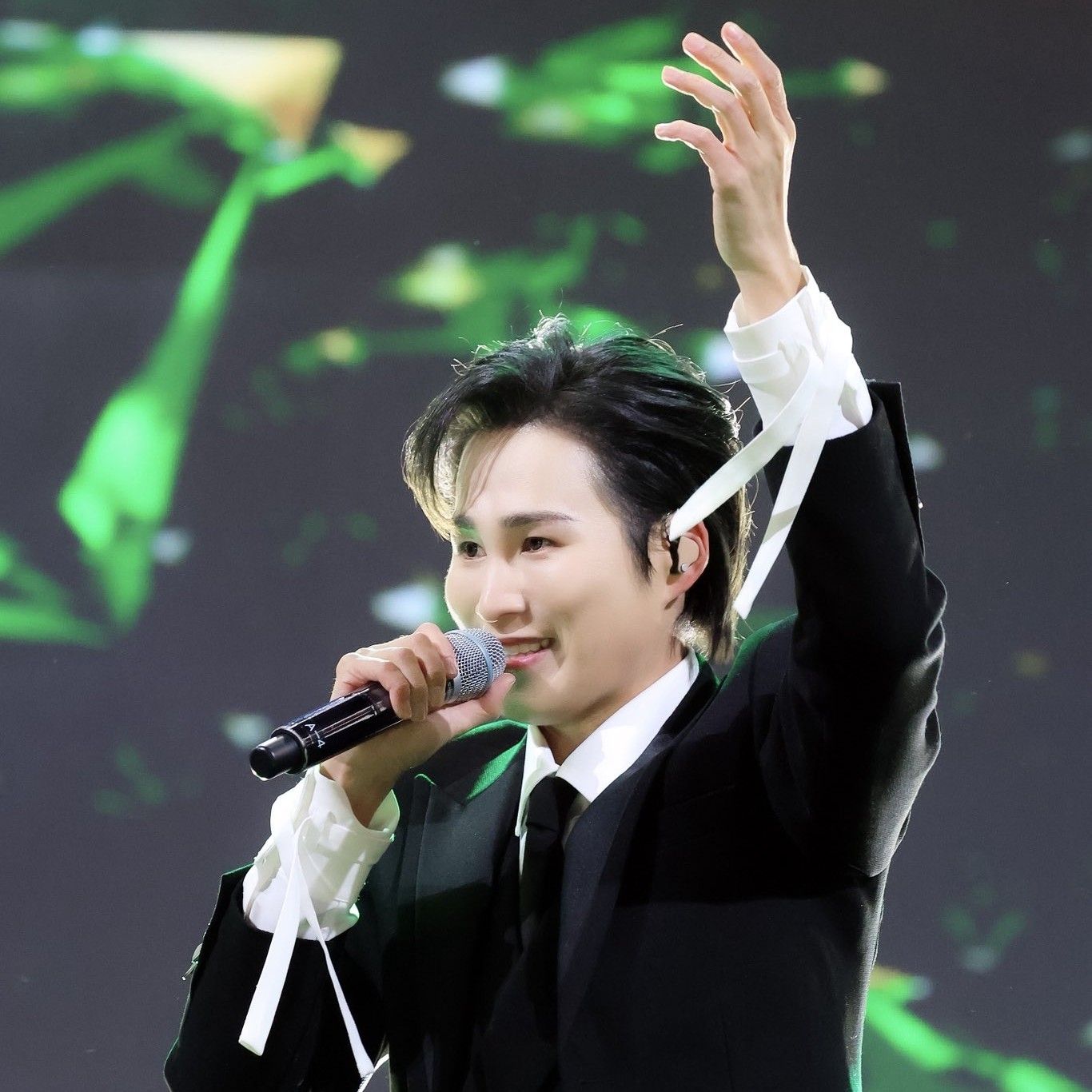 粉絲拍下的金熙栽瞬間