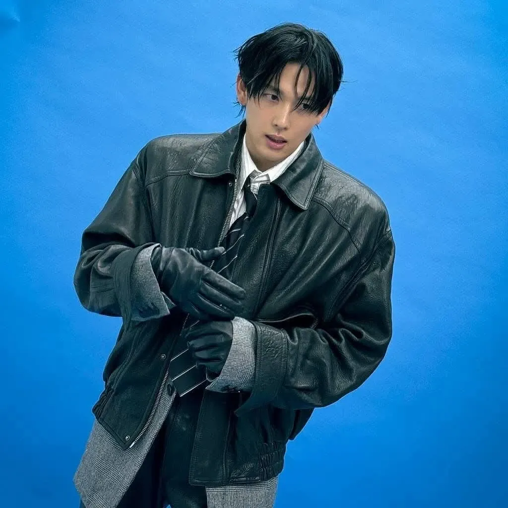 Behind-the-scenes cut of Yim Siwan