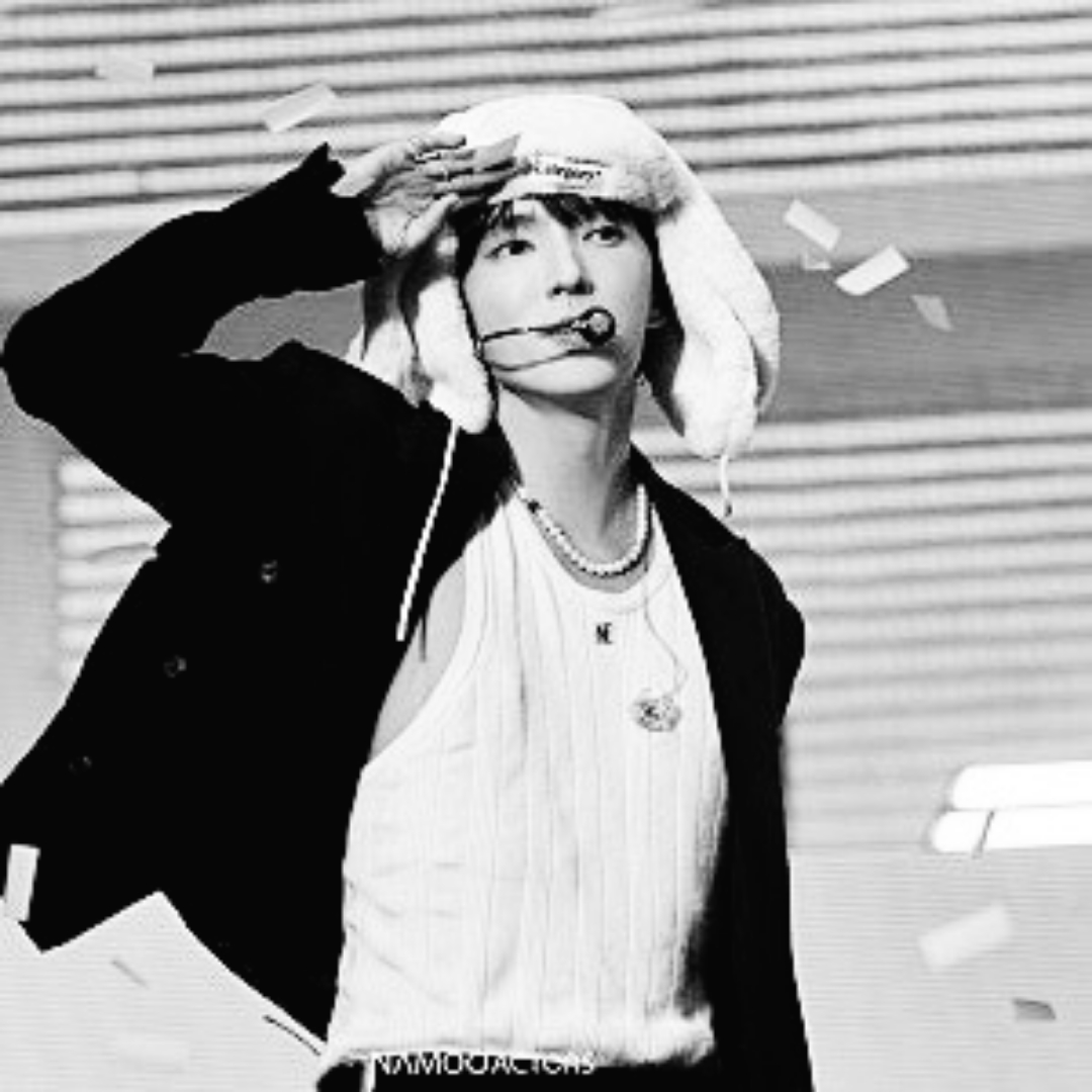 Behind-the-scenes cut of Lee Joongi