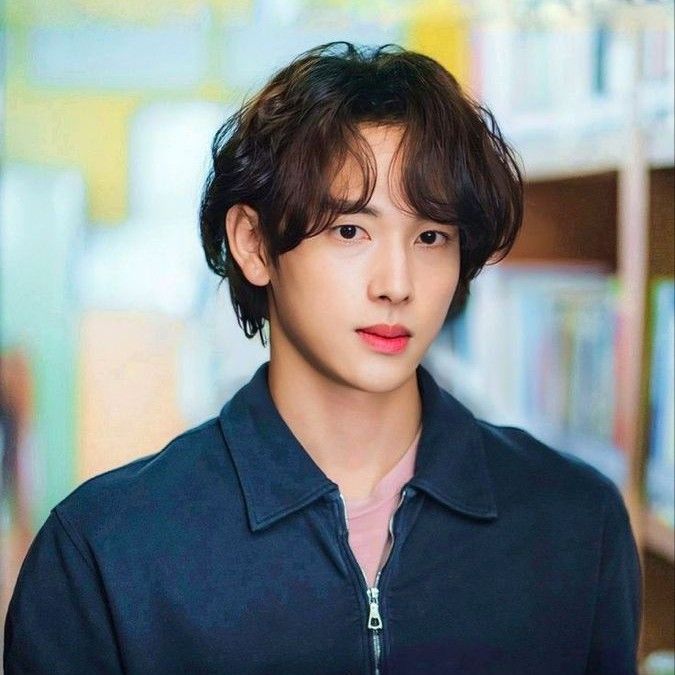 Recent activity shot of Yim Siwan