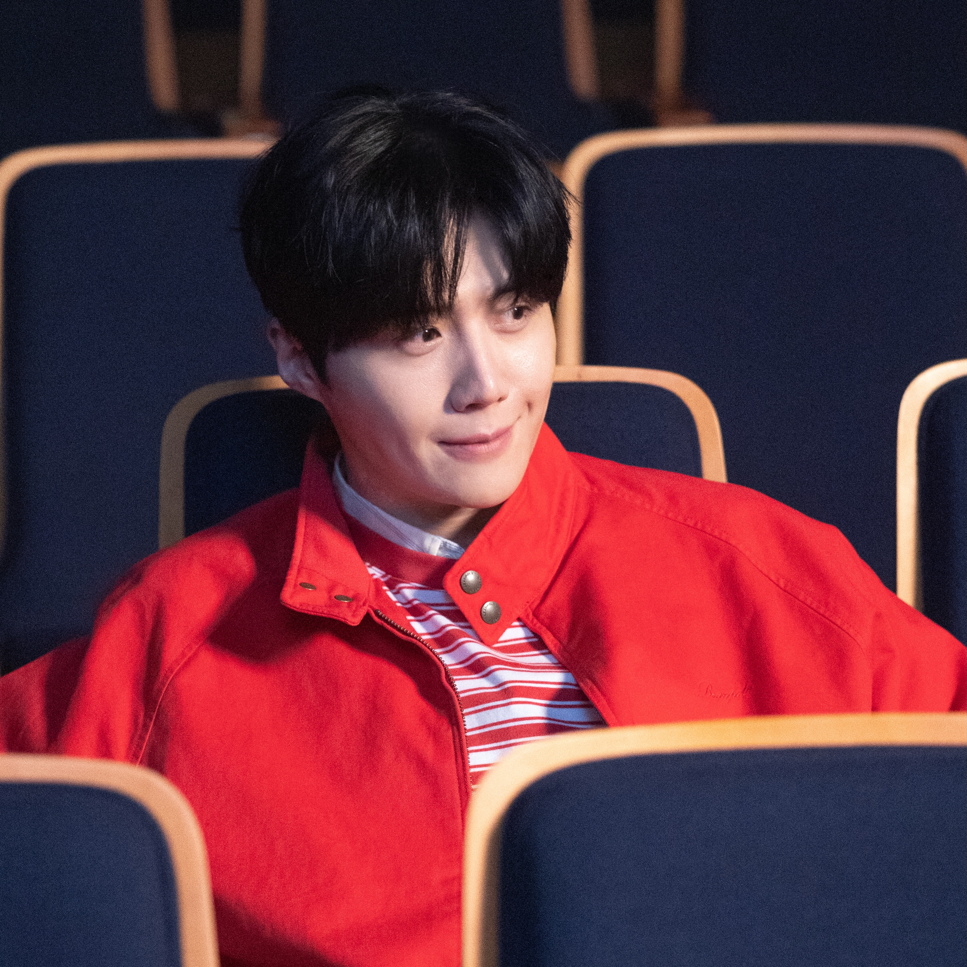 Cuplikan di balik layar dari Kim Seonho