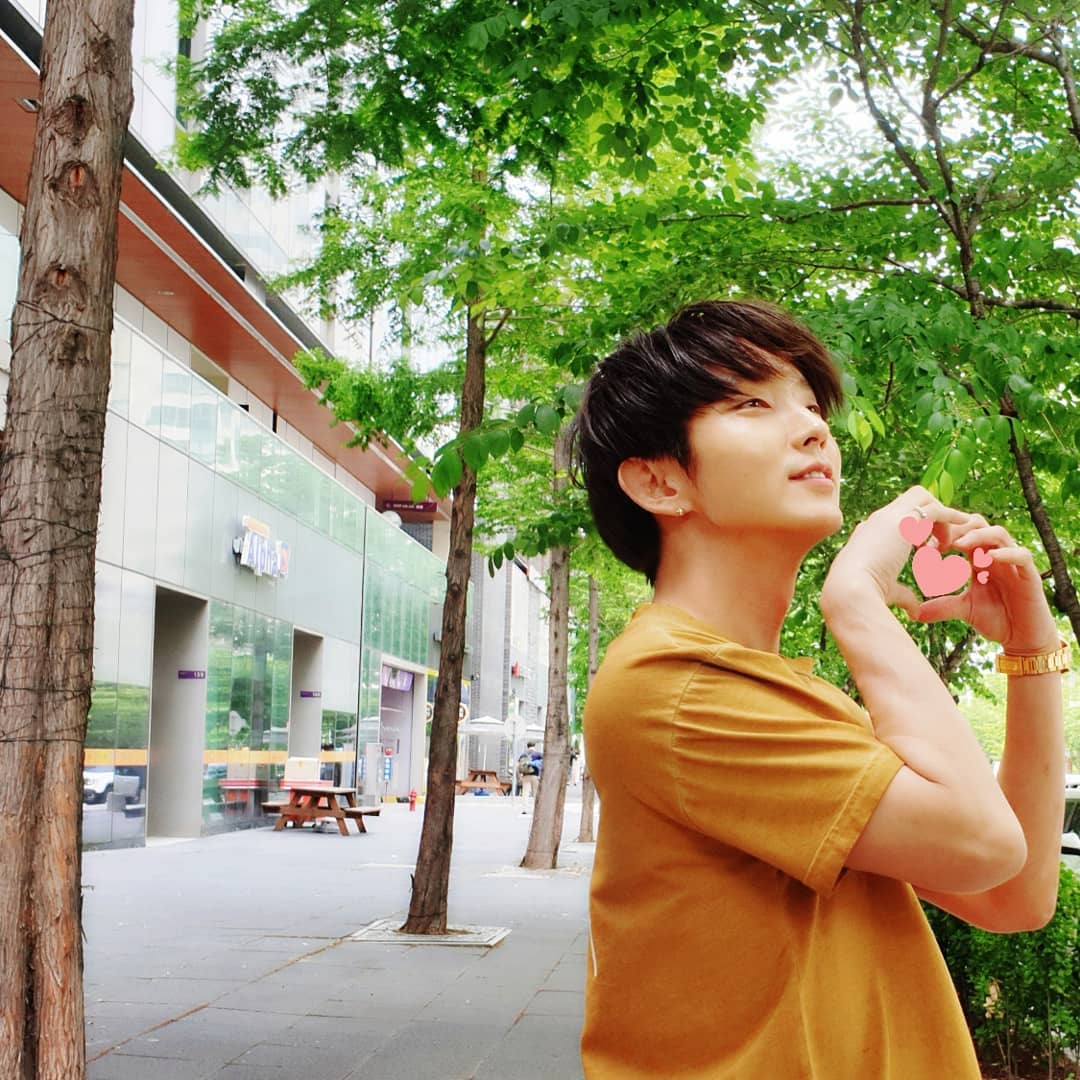 Behind-the-scenes cut of Lee Joongi