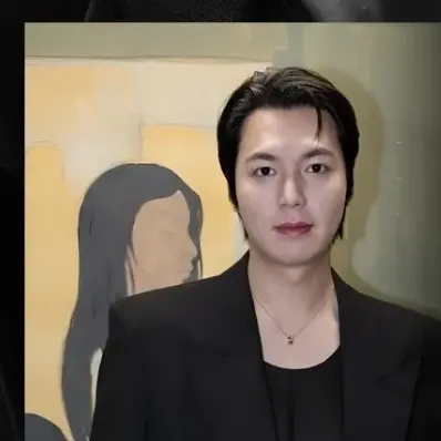 粉絲拍下的李敏鎬瞬間