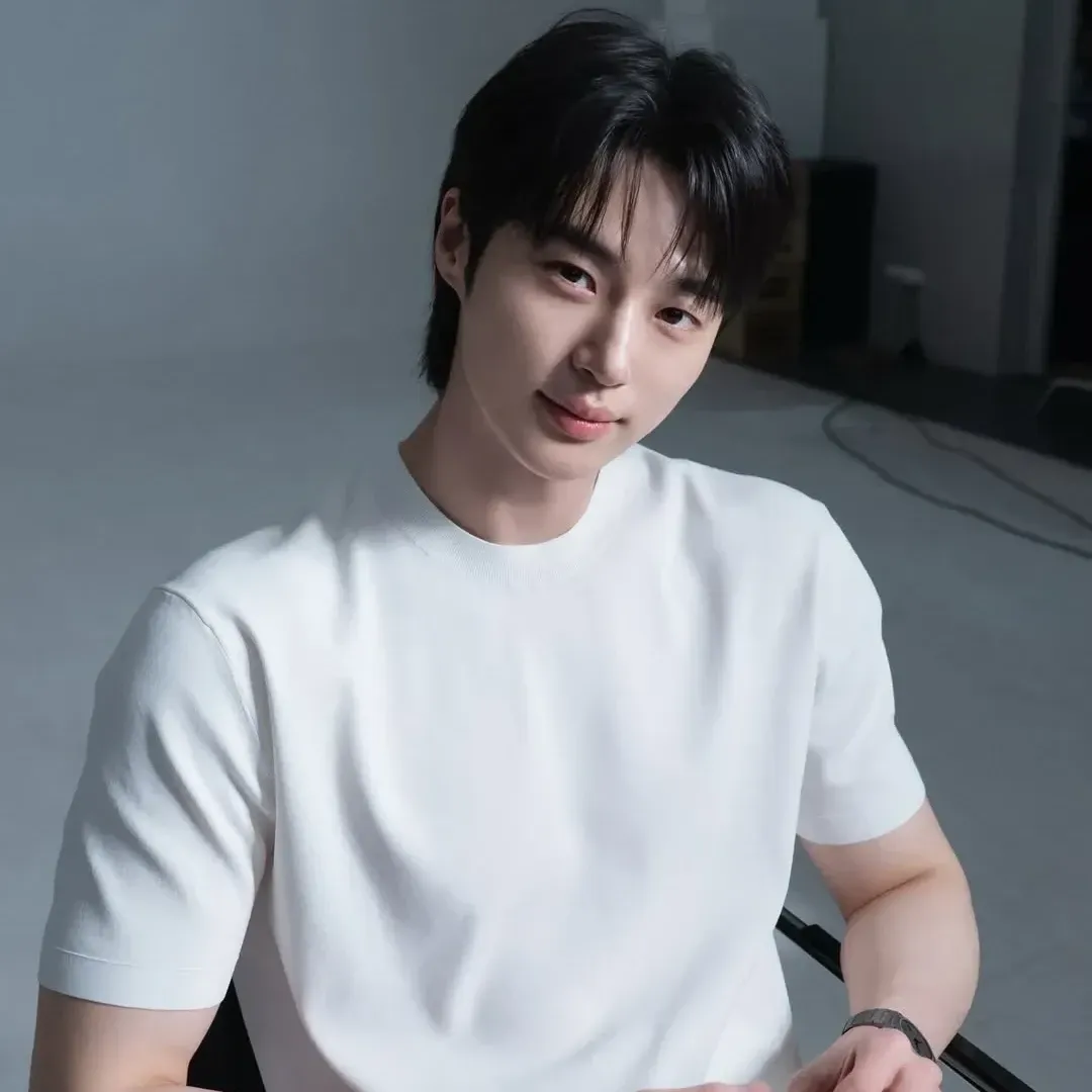A moment captured by a fan of Byeon Wooseok