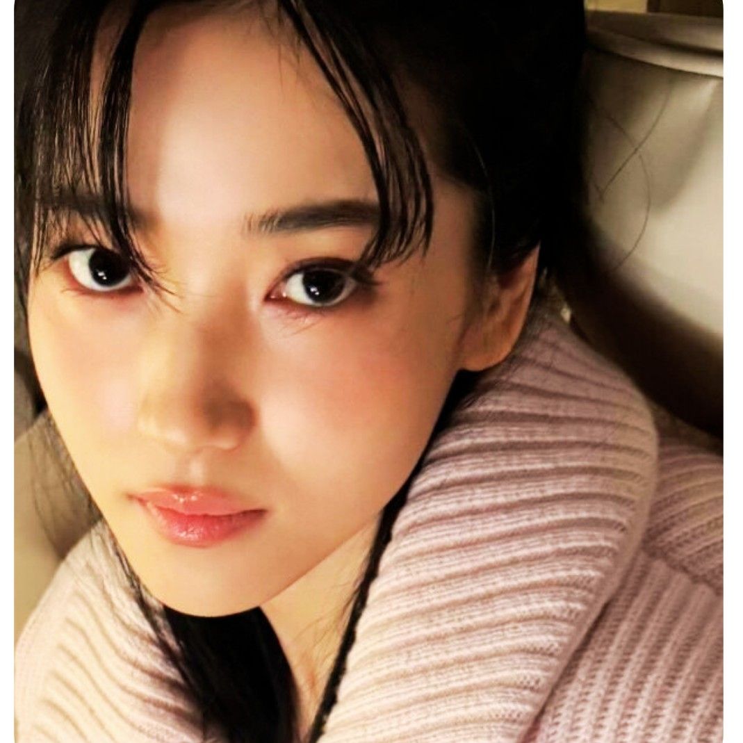 Behind-the-scenes cut of Kim Taeri