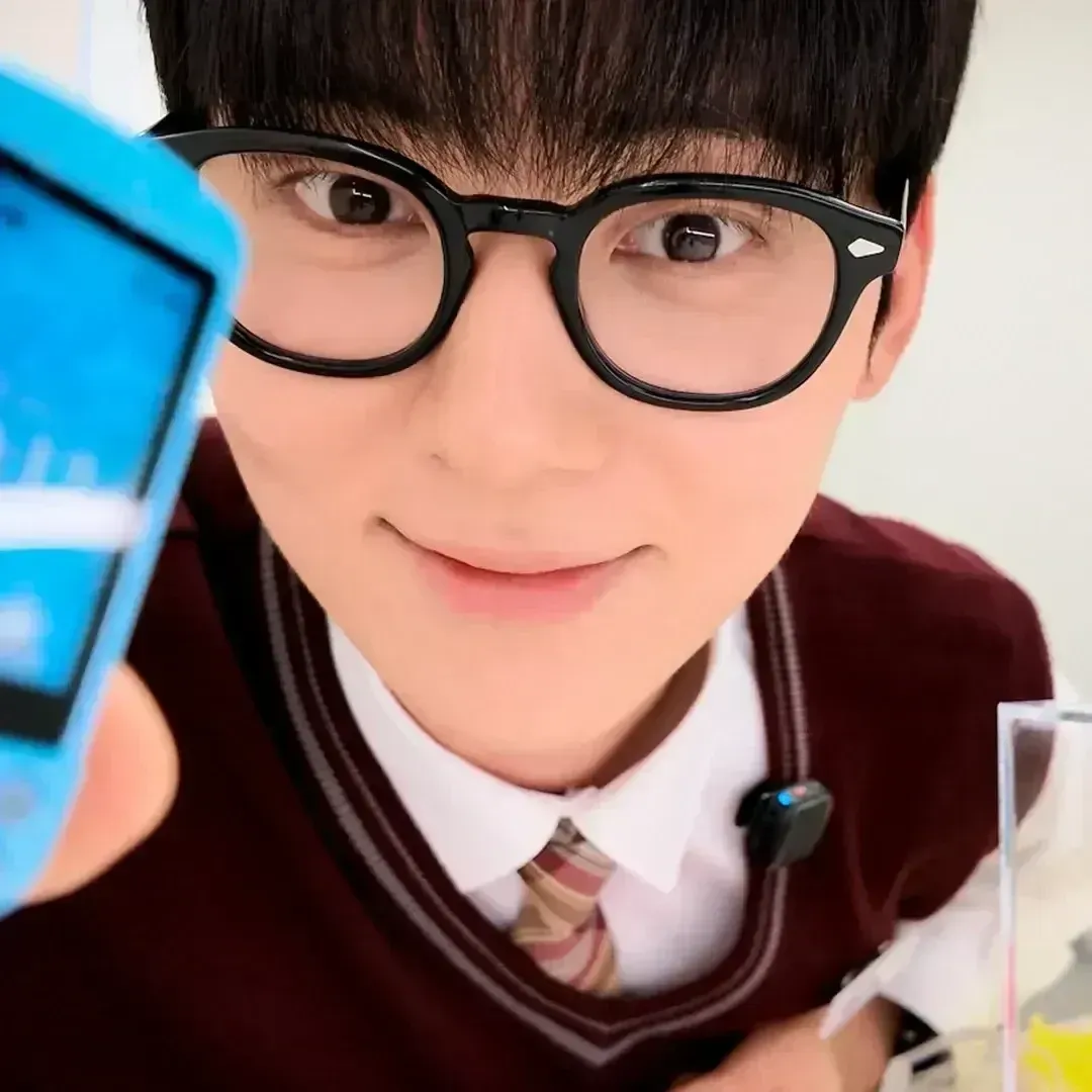 Latest photo of Hwang Minhyun