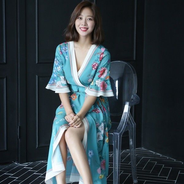 Behind-the-scenes cut of Cho Boah