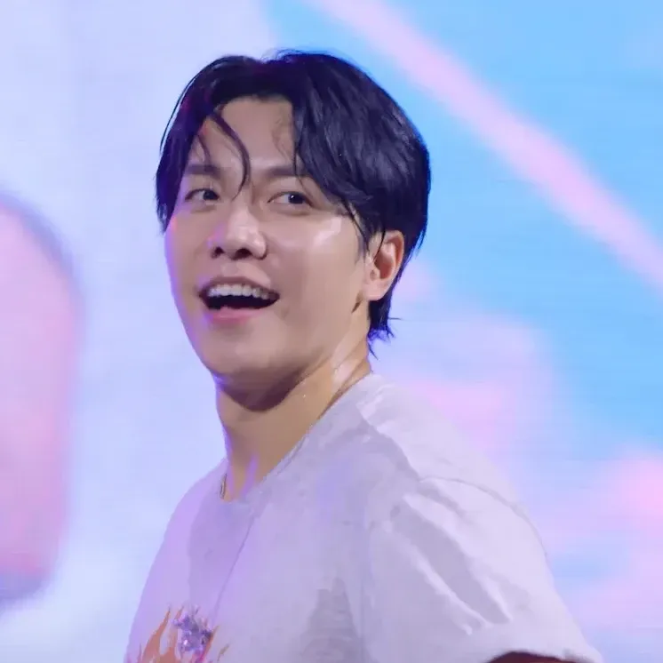 Cuplikan di balik layar dari Lee Seunggi