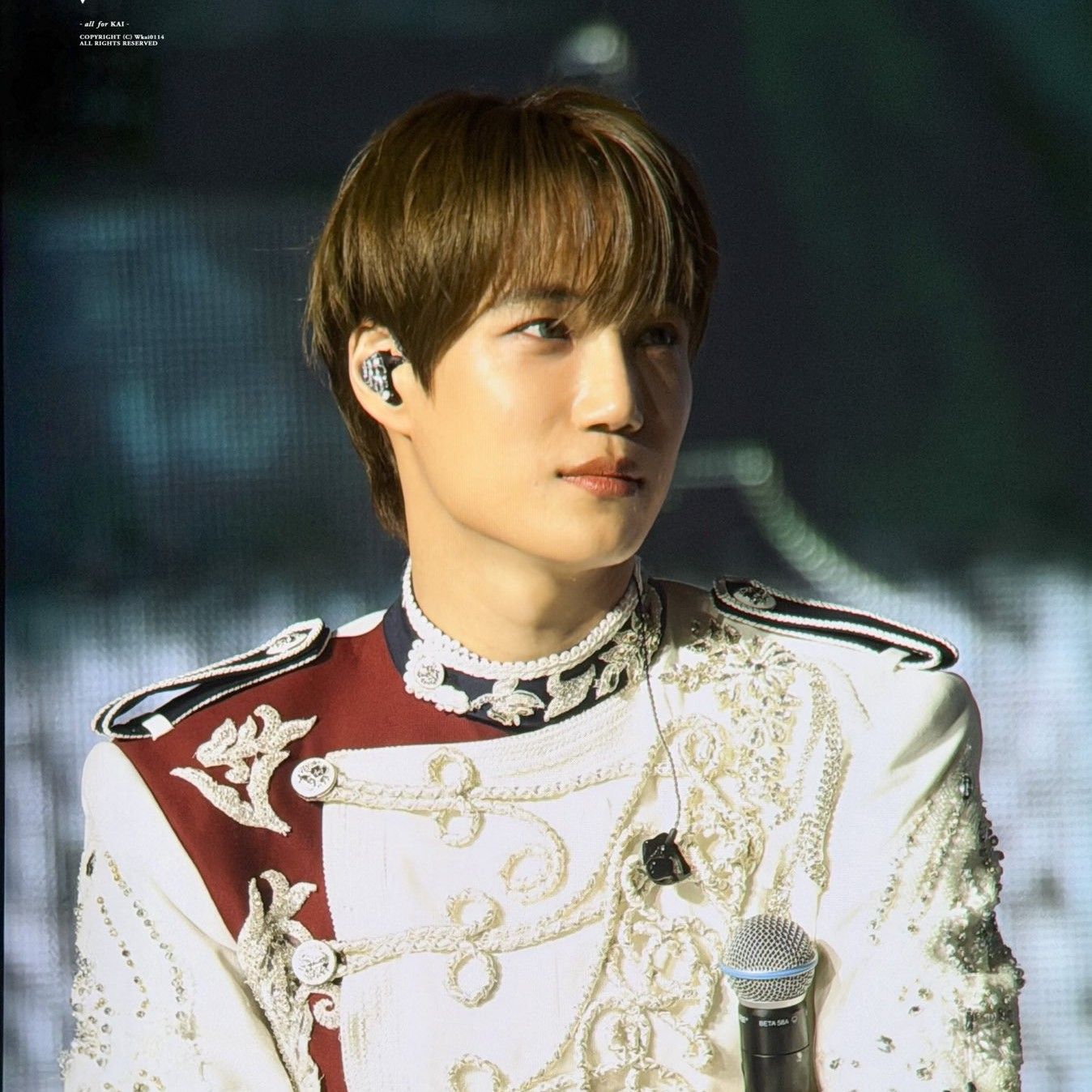 A moment captured by a fan of KAI