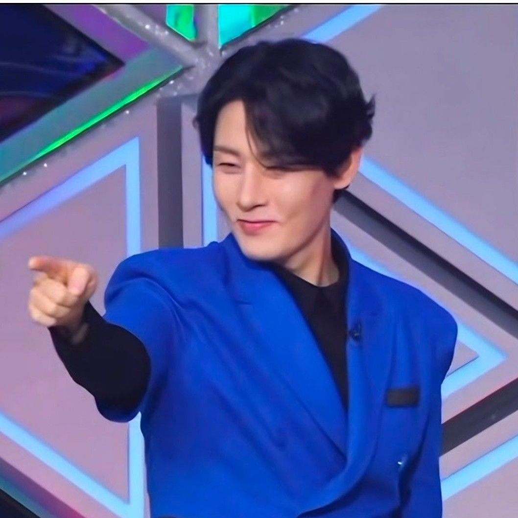 A moment captured by a fan of Kang Moonkyung