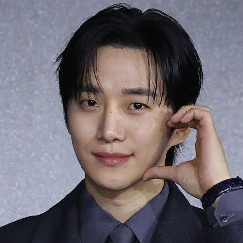 李俊昊的最新照片