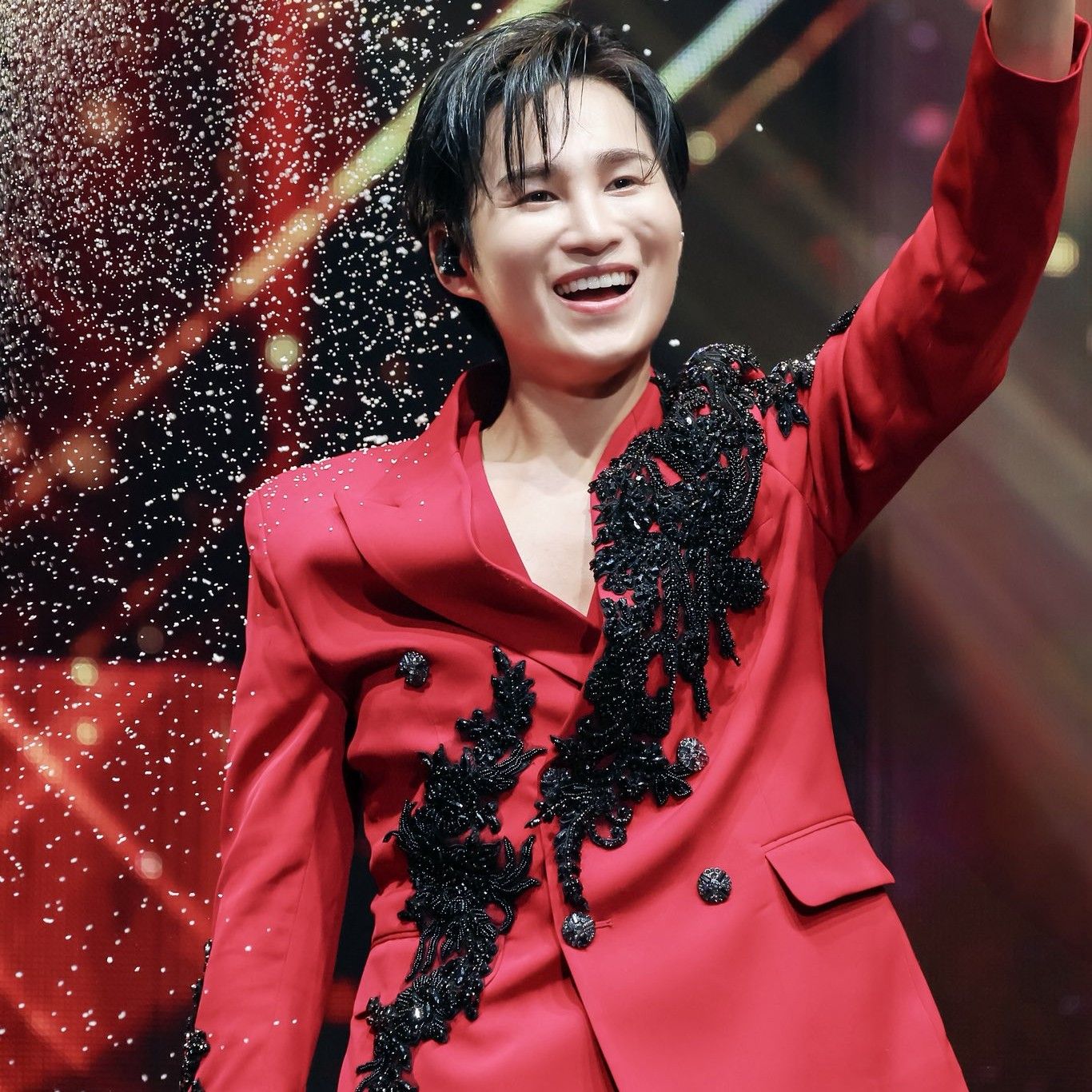 金熙栽的最新照片