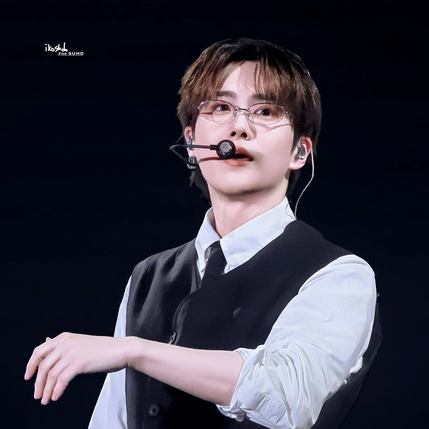 A moment captured by a fan of Suho